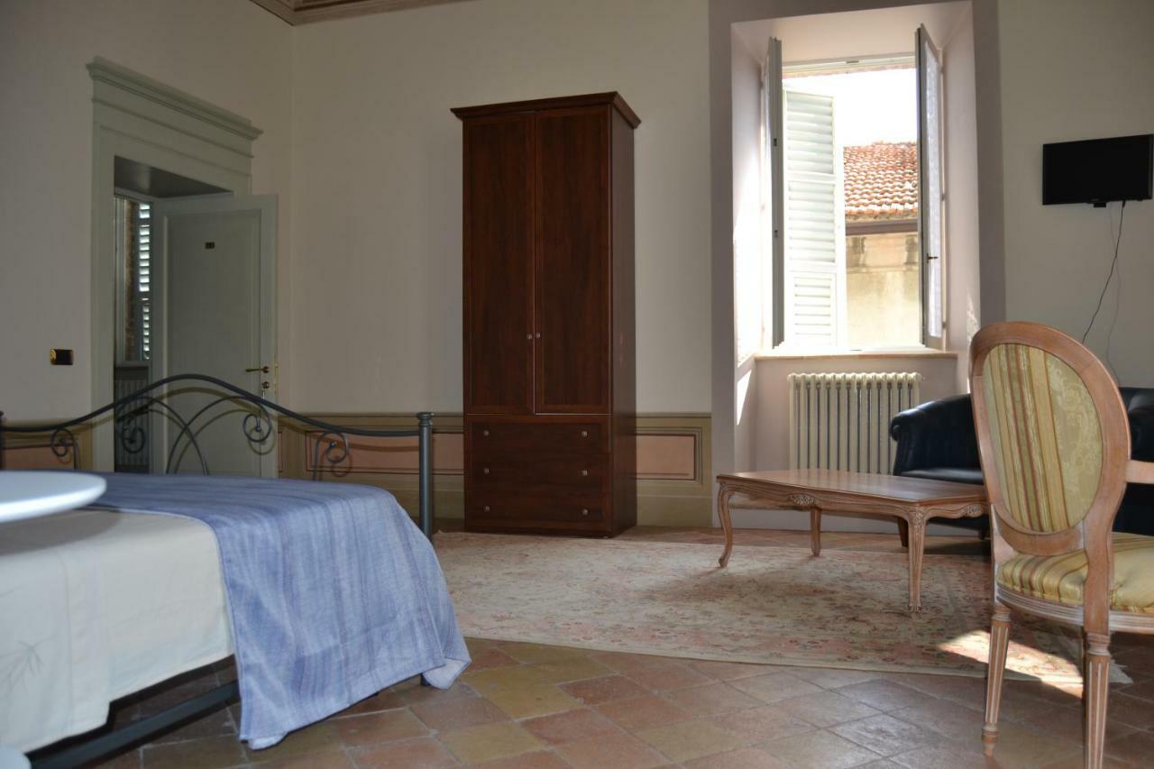 Palazzo Roberti Monte San Giusto Exterior foto