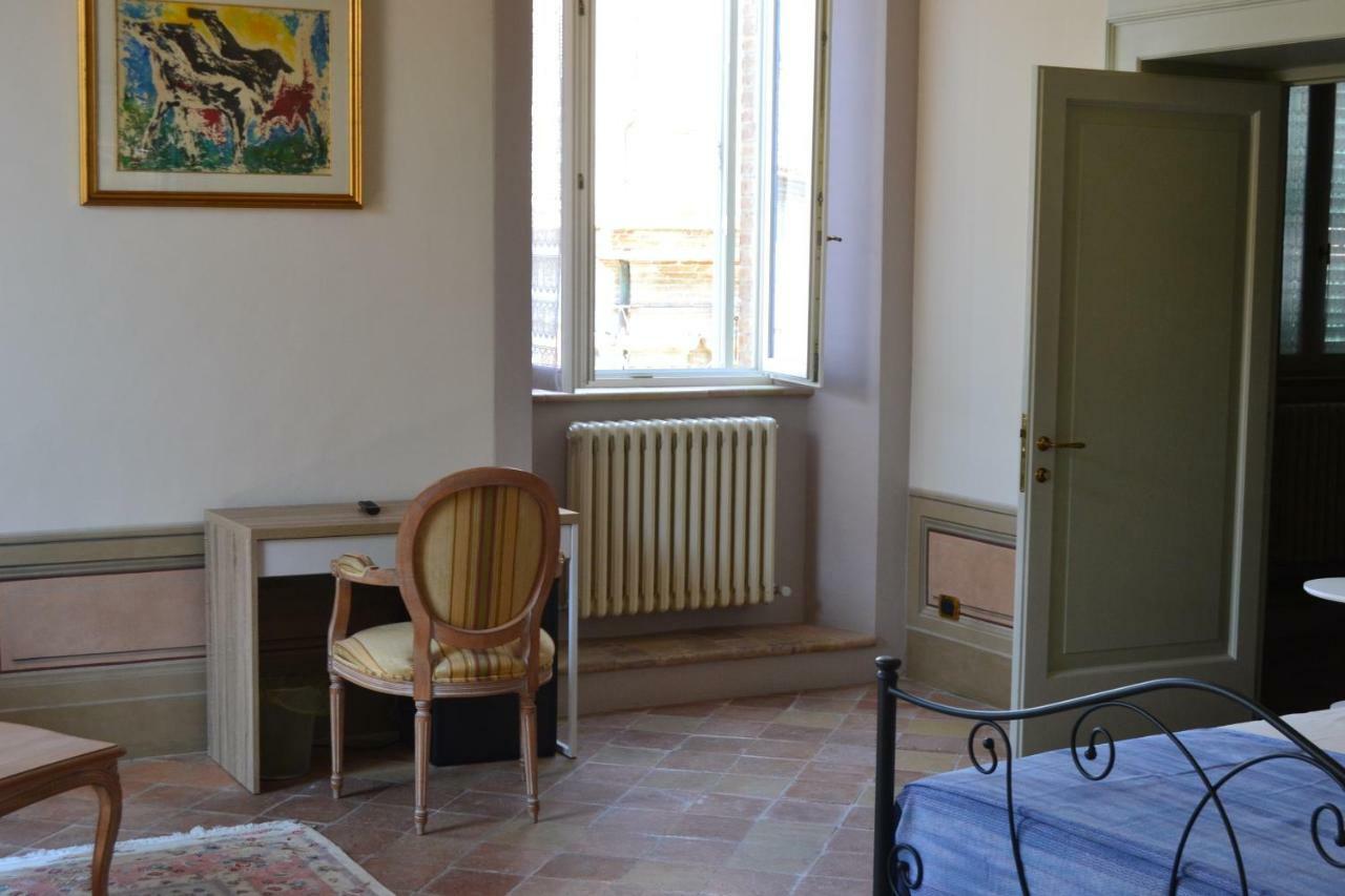 Palazzo Roberti Monte San Giusto Exterior foto