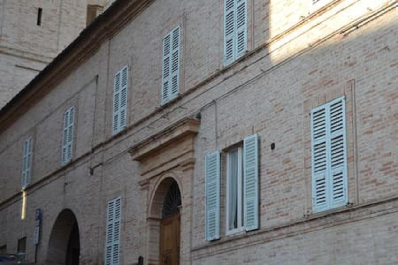 Palazzo Roberti Monte San Giusto Exterior foto
